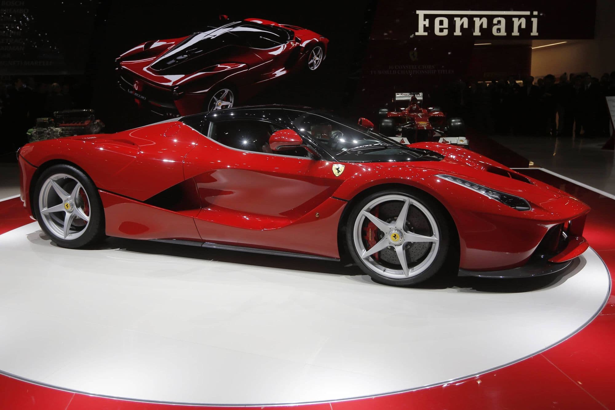 80% Ferrari Goes Electric By 2030
